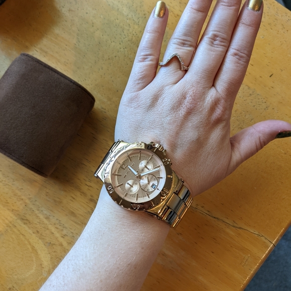Michael Kors rose gold stainless steel watch - Picture 6 of 7